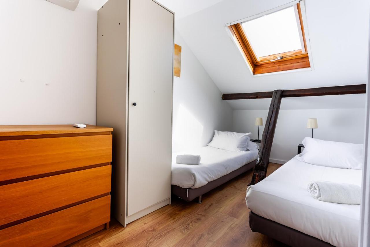 Cozy 3 Bedroom Apt In Lively Bairro Alto Lisbona Esterno foto